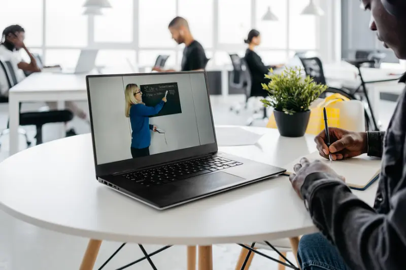 e learning for students best platforms and benefits in 2025